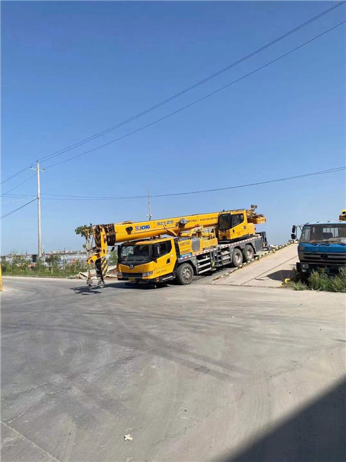 奉化区吊车作业时，可能会产生哪些额外收费项目？