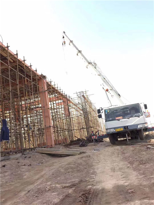 奉化区25 吨、50 吨吊车怎么选？多大重量 / 半径适合对应车型？